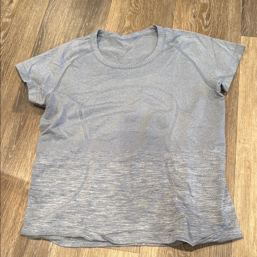 lululemon athletica Blue Short Sleeve Tee